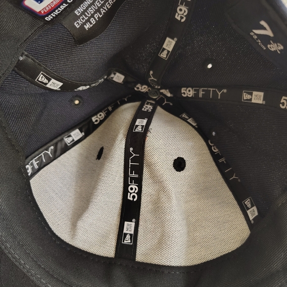 New Era Black and Red Cardinal Hat - Picture 6 of 11